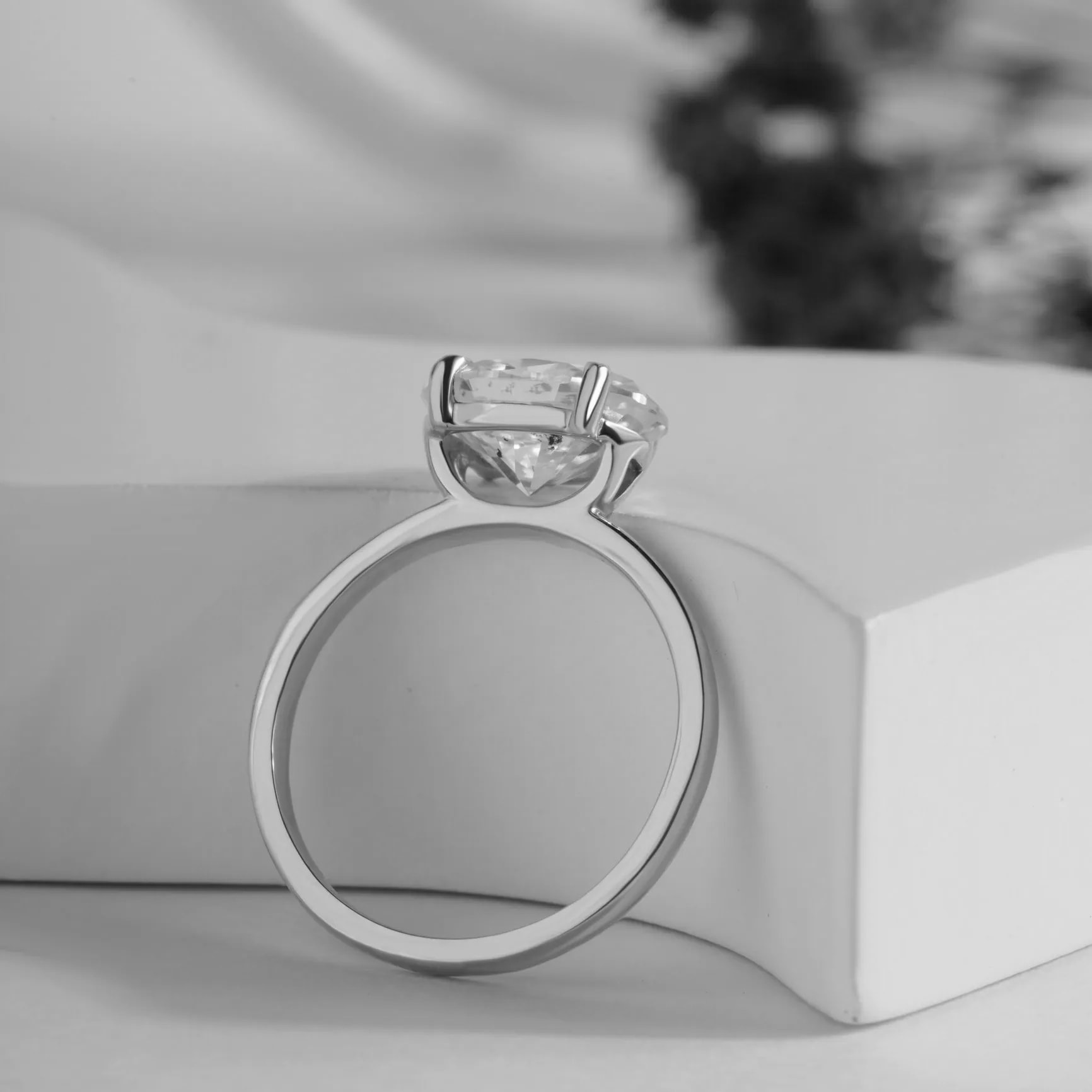 Diamond ring — USA authentic